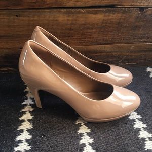 Clarks Shoes - CLARKS Brier Dolly Platform Pumps - Nude Clarks Shoes - CLARKS Brier Dolly Platform Pumps - Nude